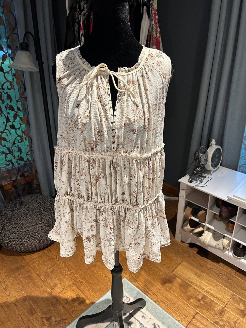 gimmicks by BKE Cream and Brown Floral Tiered Sleeveless Tunic